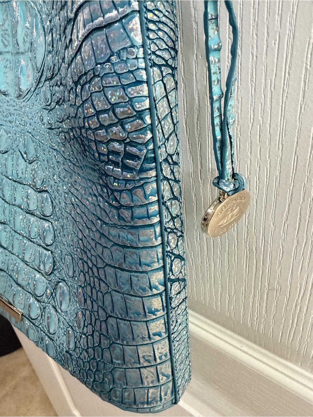 Brahmin Artic Blue Melbourne Croc-Embossed Leather Crossbody with Gold Hardware - Picture 3 of 15